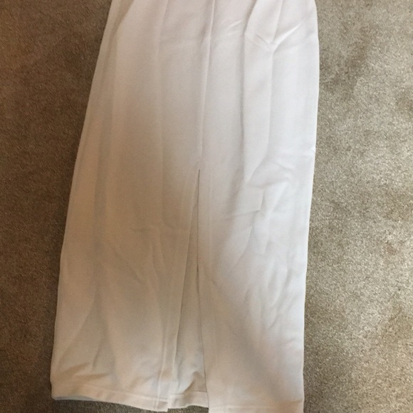 Boutique Style Sexy White Dress - Picture 3 of 8